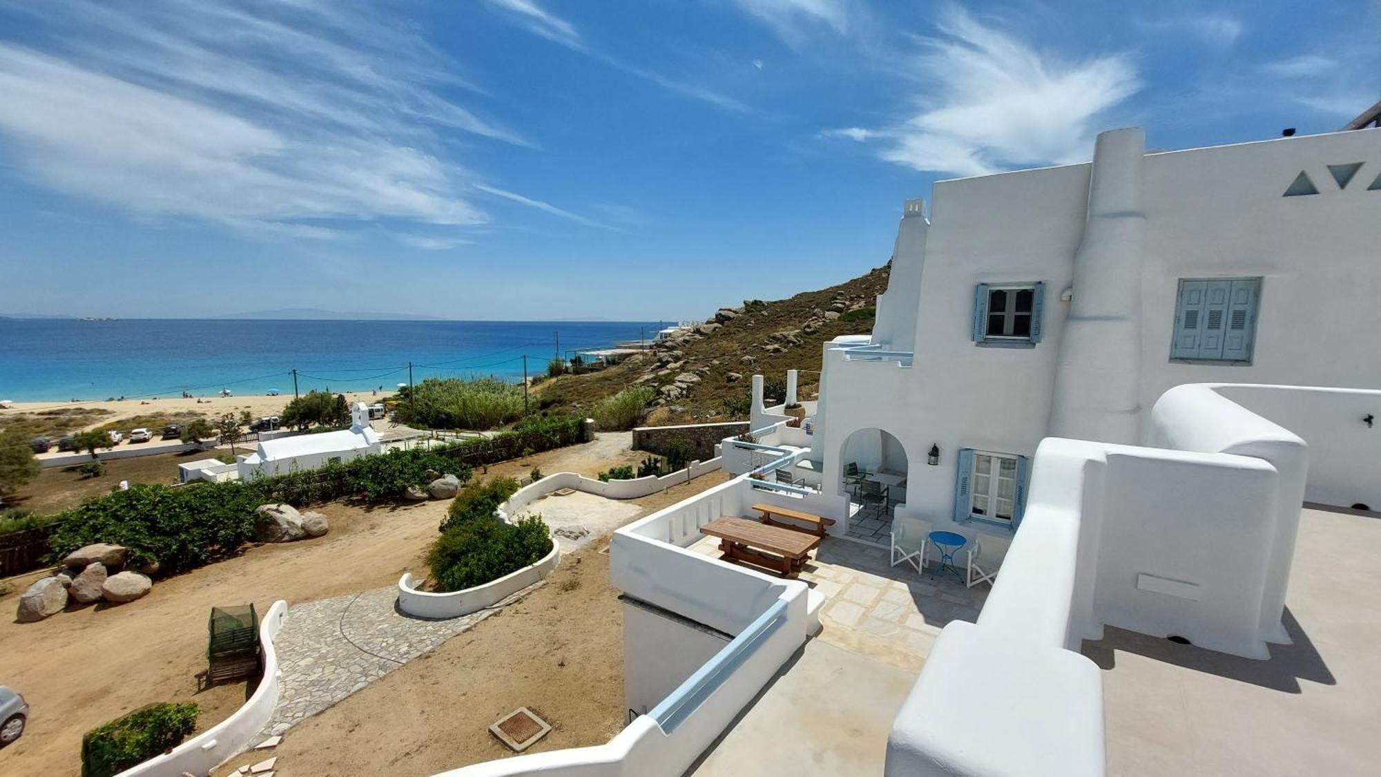 Sea U Soon Seafront Apartament *